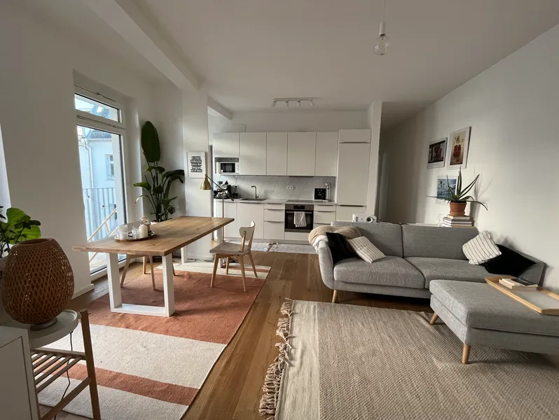 Neubau 2-Zimmer-Whg mit Balkon & Einbauküche in Berlin (möbiliert) — photo 1